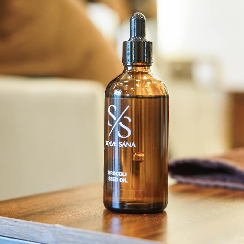 Cooling Ayurvedic herbs used during a scientific Dandruff Treatment Bali