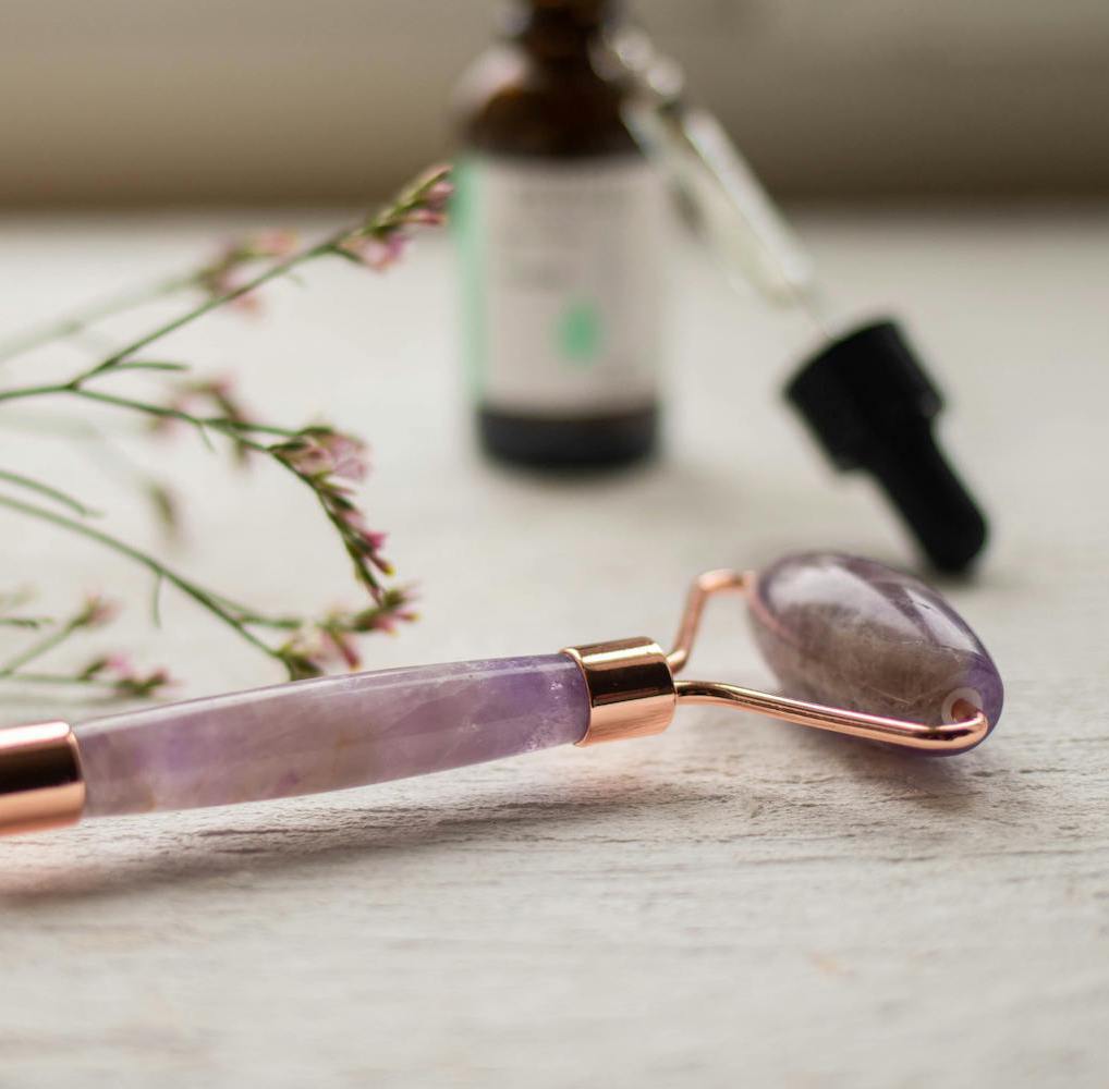 Radiant Rose Quartz Glow Facial Bali for sensitive skin and illumination